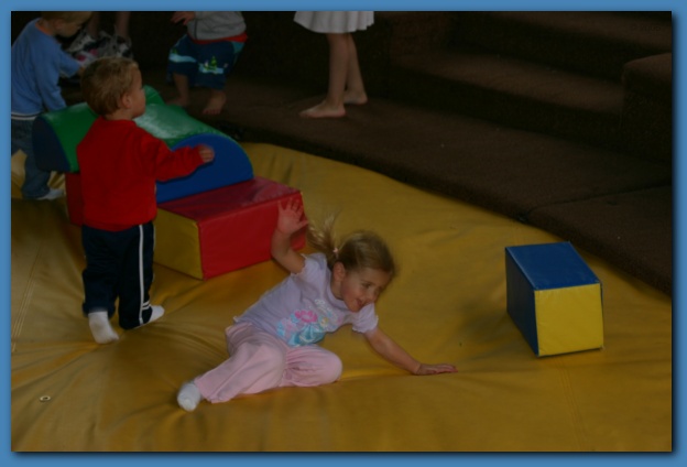 624x424 pixels (59K)