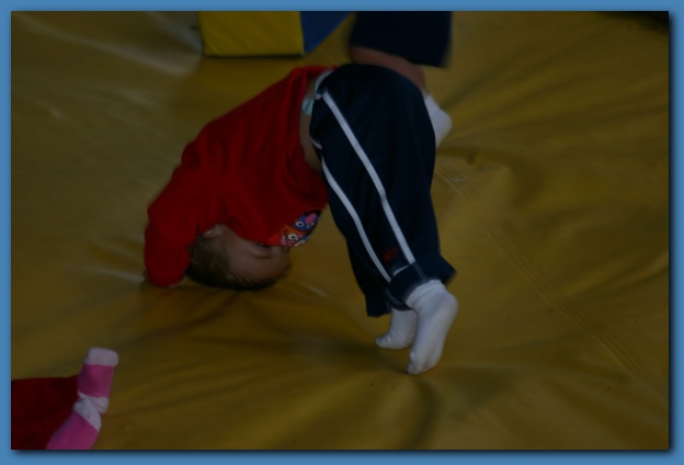 624x424 pixels (47K)